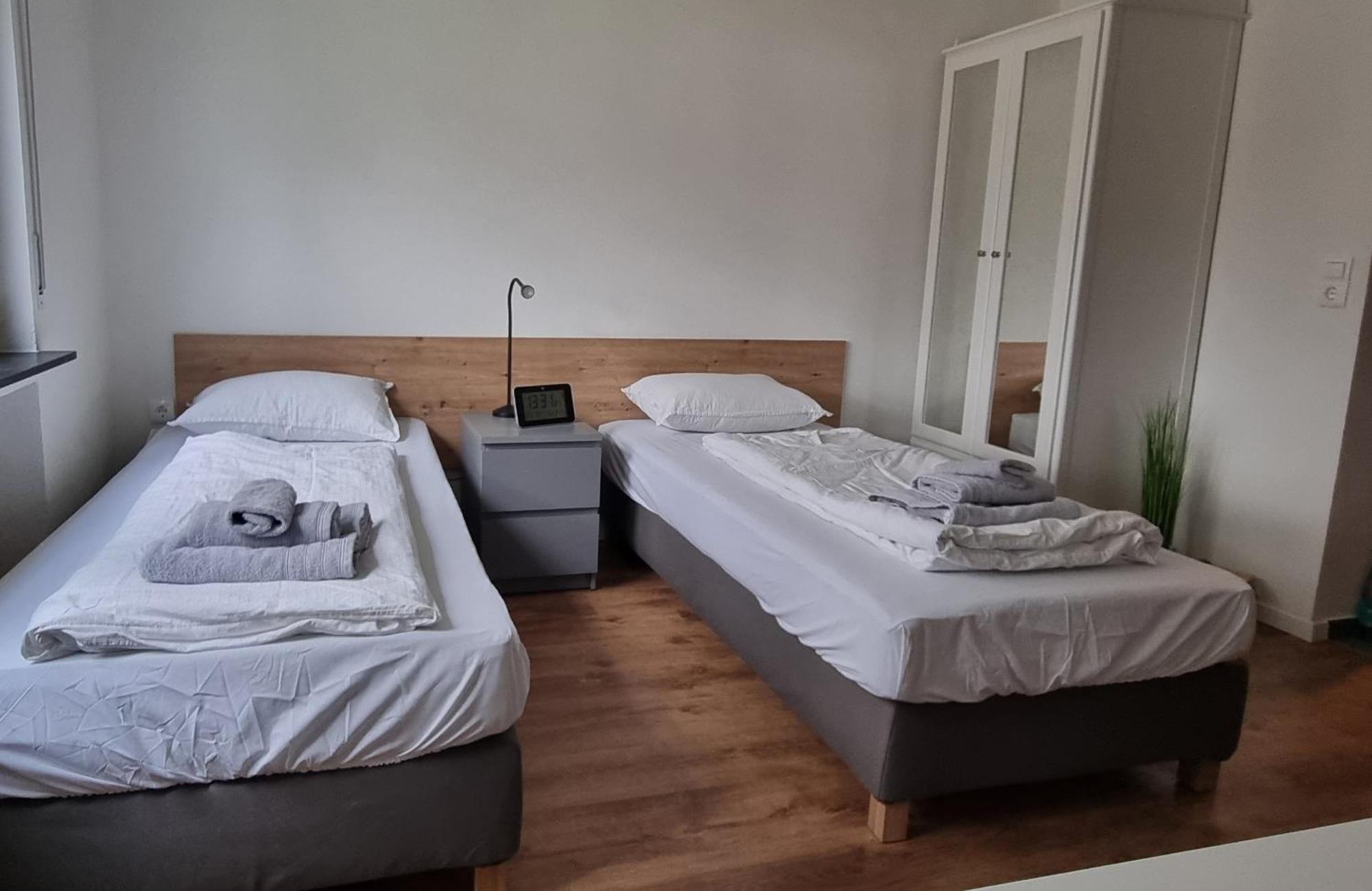 Studio Apartment Naehe S-Bahn Inklusive Parkplatz Oberesslingen Екстериор снимка