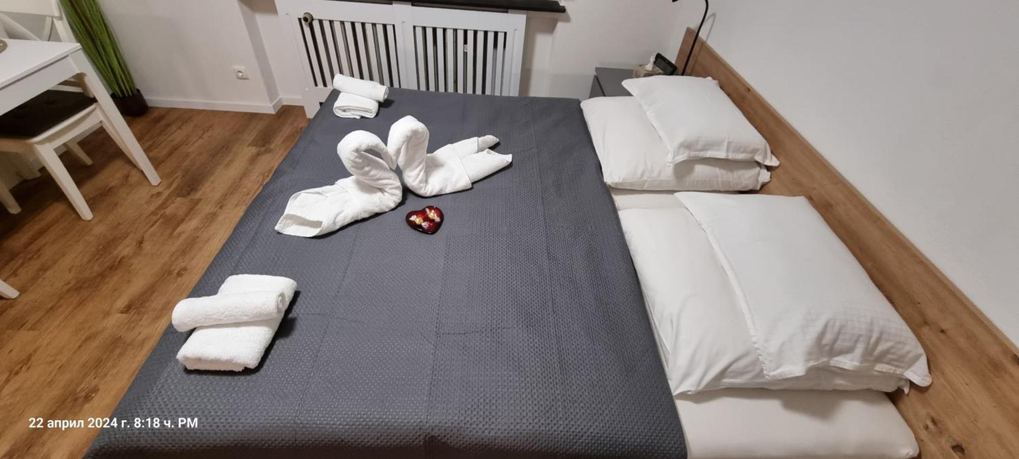 Studio Apartment Naehe S-Bahn Inklusive Parkplatz Oberesslingen Екстериор снимка